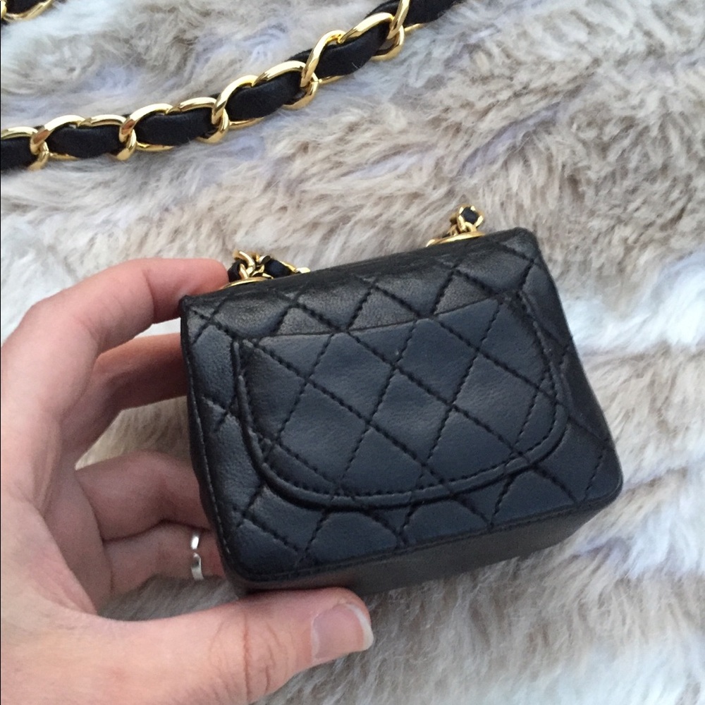 TAKING OFFERS Chanel mini belt flap bag Fanny Pack - Picture 4 of 8